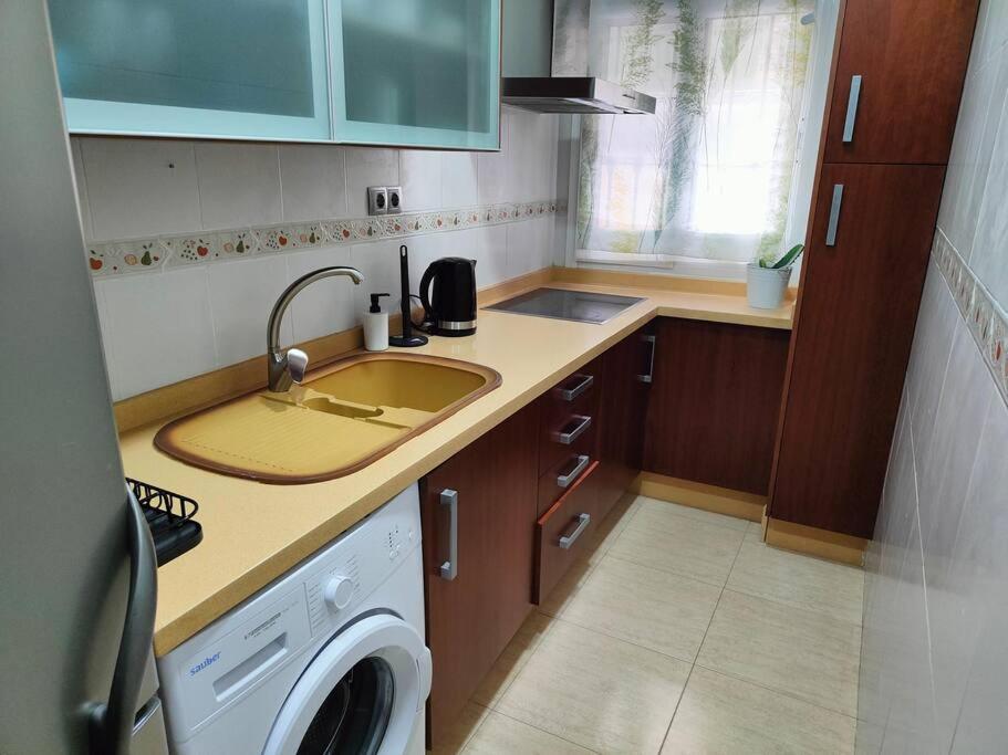 شقة Piso Acogedor En مالقة المظهر الخارجي الصورة